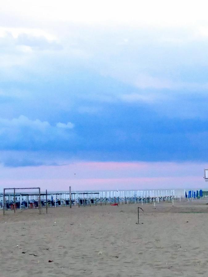Willa Casa Tonfoni Torre del Lago Puccini Zewnętrze zdjęcie